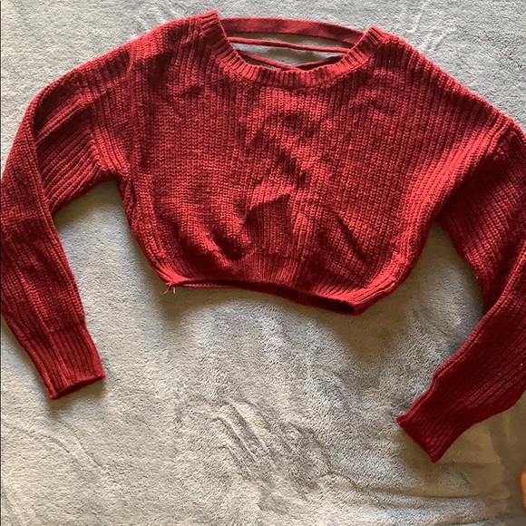 Sweaters - Cropped Sweater
